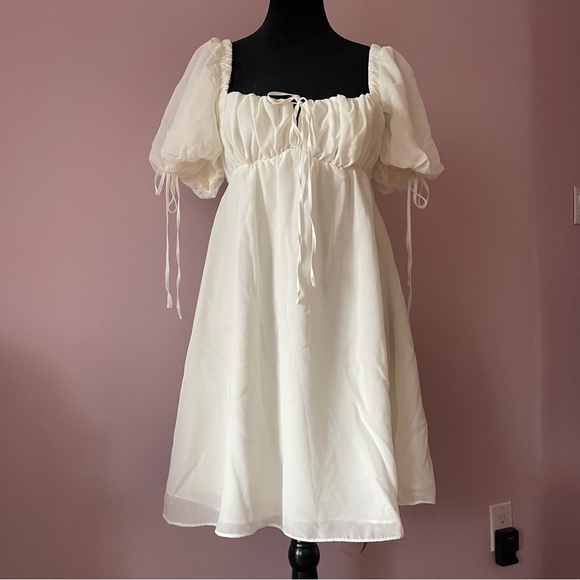 NEW! House of CB- Princess Ivory Georgette Mini Dress Size Small PLUS CUP - Picture 2 of 12